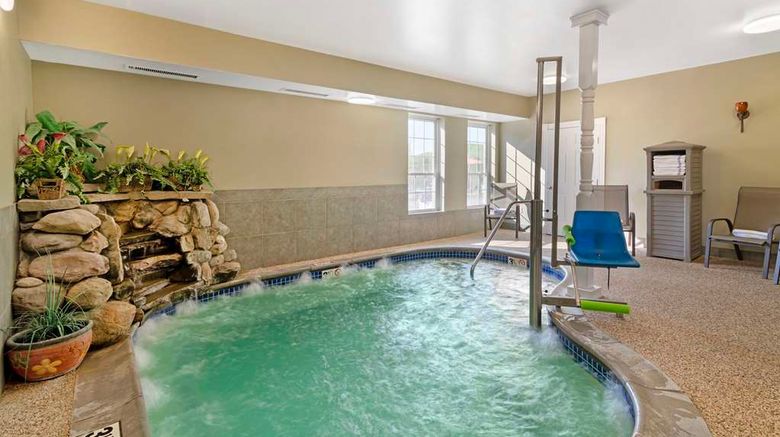 <b>Best Western White House Inn Pool</b>. Images powered by <a href="https://iceportal.shijigroup.com/" title="IcePortal" target="_blank">IcePortal</a>.