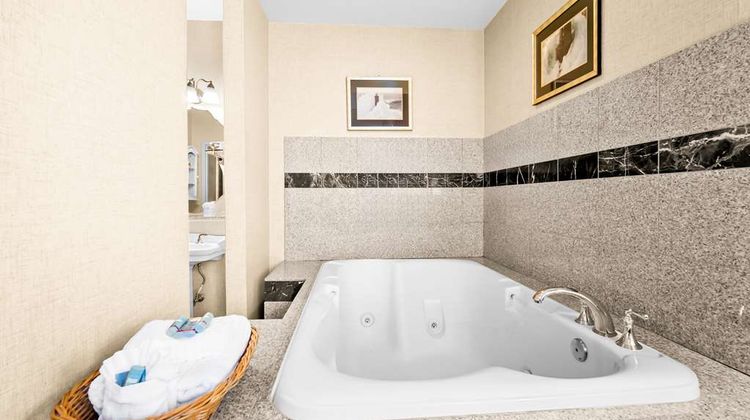 Best Western Merry Manor Inn Room