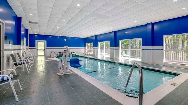 <b>Best Western Plus Brunswick Bath Pool</b>. Images powered by <a href="https://iceportal.shijigroup.com/" title="IcePortal" target="_blank">IcePortal</a>.