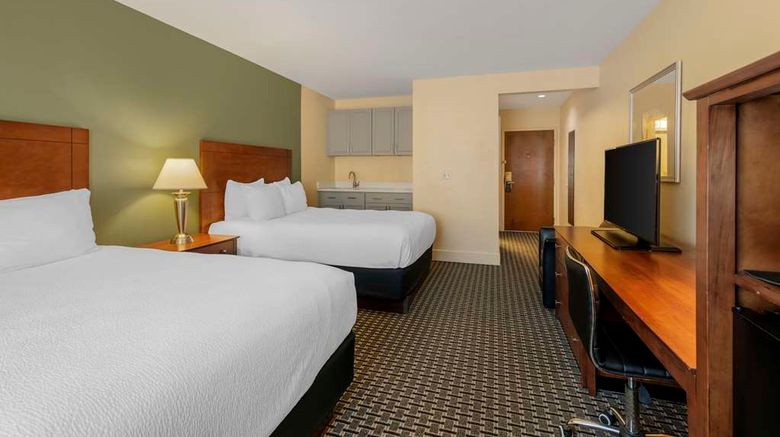 <b>Best Western Plus Brunswick Bath Suite</b>. Images powered by <a href="https://iceportal.shijigroup.com/" title="IcePortal" target="_blank">IcePortal</a>.