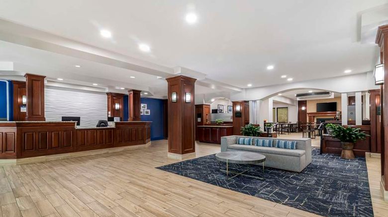<b>Best Western Plus Brunswick Bath Lobby</b>. Images powered by <a href="https://iceportal.shijigroup.com/" title="IcePortal" target="_blank">IcePortal</a>.