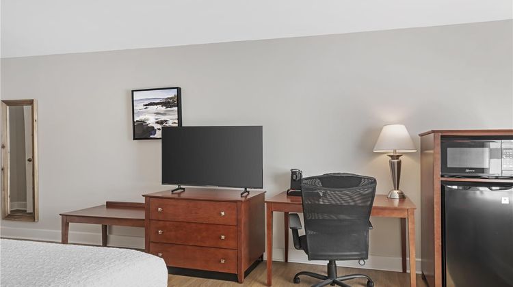 Best Western Plus Brunswick Bath Room