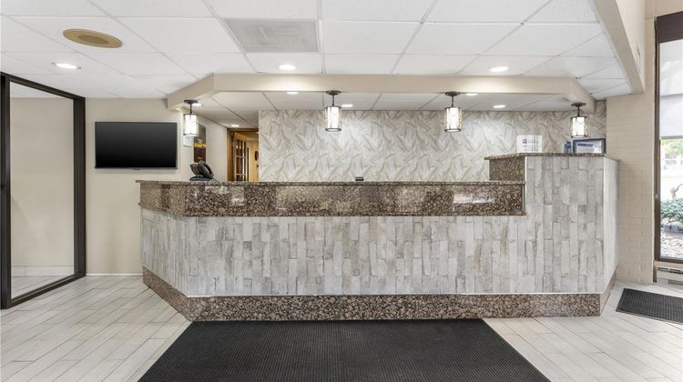 Best Western Braddock Inn Lobby