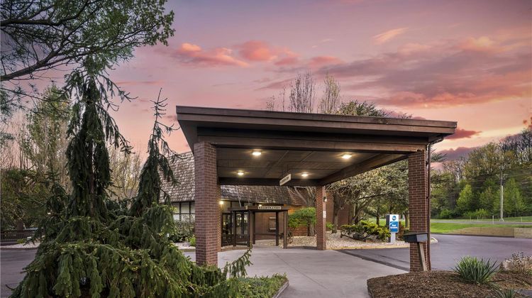 Best Western Braddock Inn Exterior