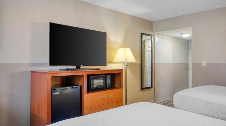 Best Western La Plata Inn Room