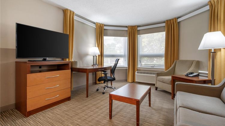 Best Western La Plata Inn Room
