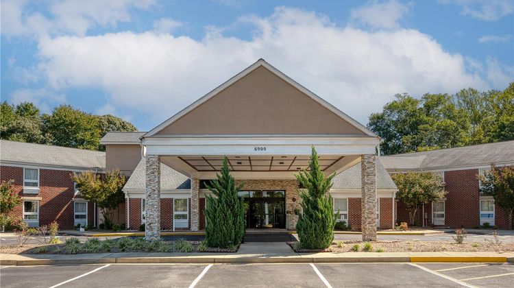Best Western La Plata Inn Exterior