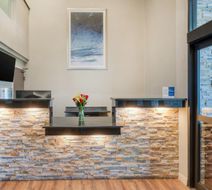 Best Western La Plata Inn Lobby