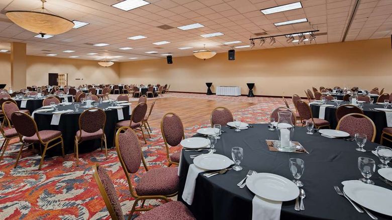<b>Best Western Plus Hotel & Conference Ctr Ballroom</b>. Images powered by <a href="https://iceportal.shijigroup.com/" title="IcePortal" target="_blank">IcePortal</a>.