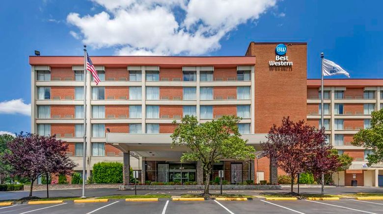 <b>Best Western Capital Beltway Exterior</b>. Images powered by <a href="https://iceportal.shijigroup.com/" title="IcePortal" target="_blank">IcePortal</a>.