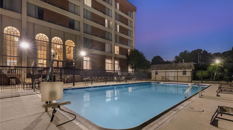 Best Western Capital Beltway Pool