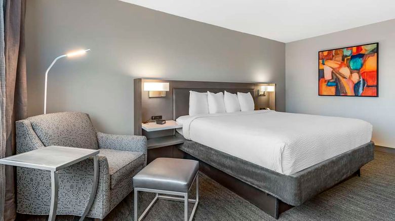 <b>Best Western Premier Hotel & Suites Room</b>. Images powered by <a href="https://iceportal.shijigroup.com/" title="IcePortal" target="_blank">IcePortal</a>.