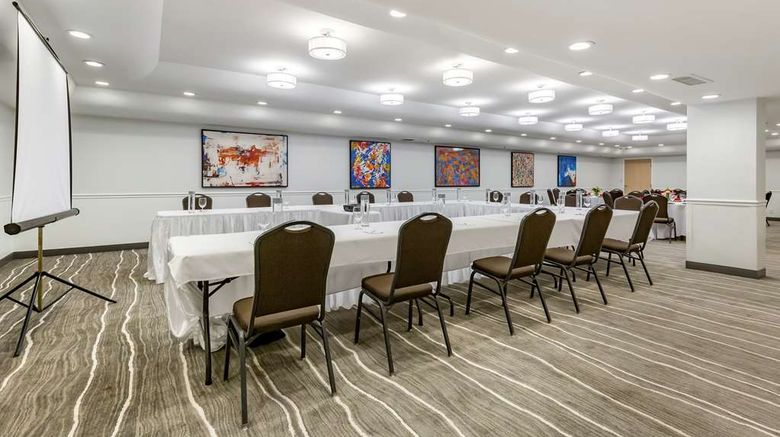 <b>Best Western Premier Hotel & Suites Meeting</b>. Images powered by <a href="https://iceportal.shijigroup.com/" title="IcePortal" target="_blank">IcePortal</a>.