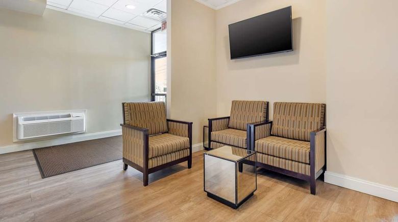 <b>Best Western Ocean City Hotel & Suites Lobby</b>. Images powered by <a href="https://iceportal.shijigroup.com/" title="IcePortal" target="_blank">IcePortal</a>.