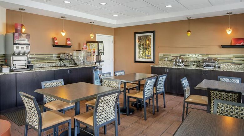 <b>Best Western Plus College Park Hotel Restaurant</b>. Images powered by <a href="https://iceportal.shijigroup.com/" title="IcePortal" target="_blank">IcePortal</a>.