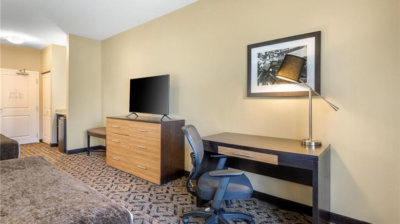 <b>Best Western Plus College Park Hotel Room</b>. Images powered by <a href="https://iceportal.shijigroup.com/" title="IcePortal" target="_blank">IcePortal</a>.