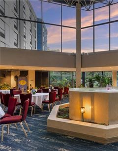 Best Western Royal Plaza Htl & Trade Ctr
