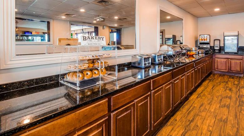 <b>Best Western Adams Inn Quincy-Boston Restaurant</b>. Images powered by <a href="https://iceportal.shijigroup.com/" title="IcePortal" target="_blank">IcePortal</a>.