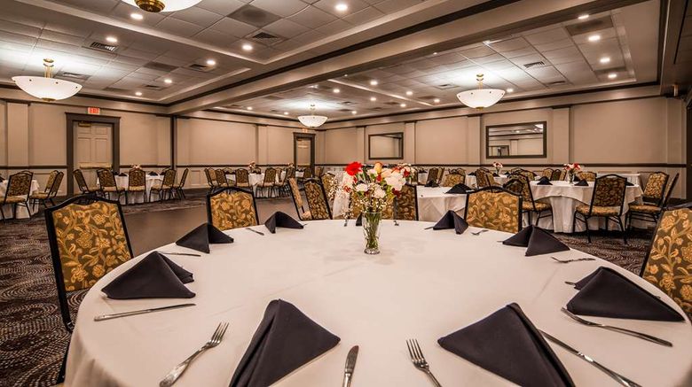 <b>Best Western Adams Inn Quincy-Boston Ballroom</b>. Images powered by <a href="https://iceportal.shijigroup.com/" title="IcePortal" target="_blank">IcePortal</a>.