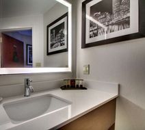 Best Western Plus Boston Hotel Room