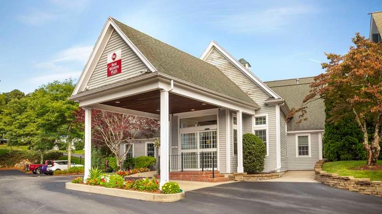 Best Western Plus Cold Spring Exterior
