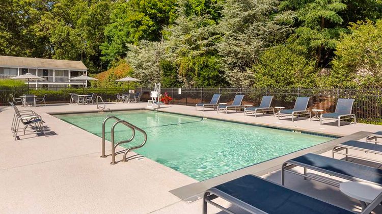 Best Western Plus Cold Spring Pool