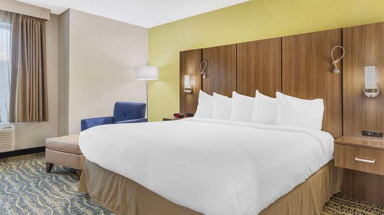 <b>Best Western Plus New Englander Room</b>. Images powered by <a href="https://iceportal.shijigroup.com/" title="IcePortal" target="_blank">IcePortal</a>.