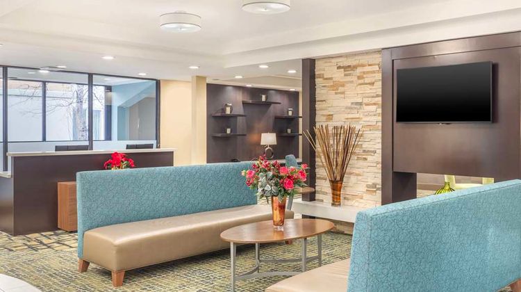 Best Western Plus New Englander Lobby