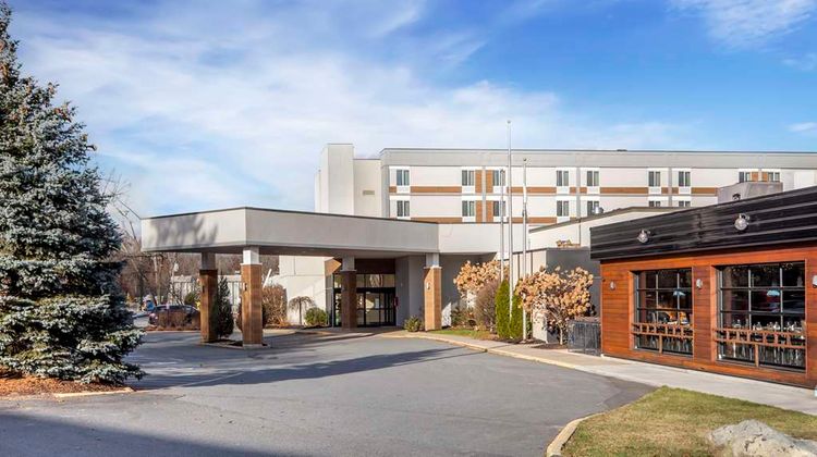 Best Western Plus New Englander Exterior