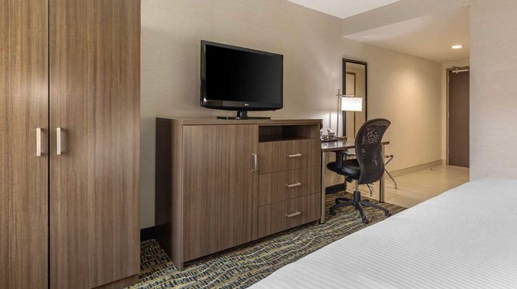 Best Western Plus New Englander Room