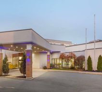 Best Western Plus New Englander Exterior