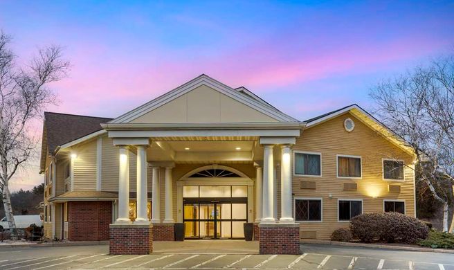 Best Western Plus Inn at Sharon/Foxboro Exterior