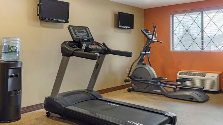 <b>Best Western Plus Inn at Sharon/Foxboro Health</b>. Images powered by <a href="https://iceportal.shijigroup.com/" title="IcePortal" target="_blank">IcePortal</a>.