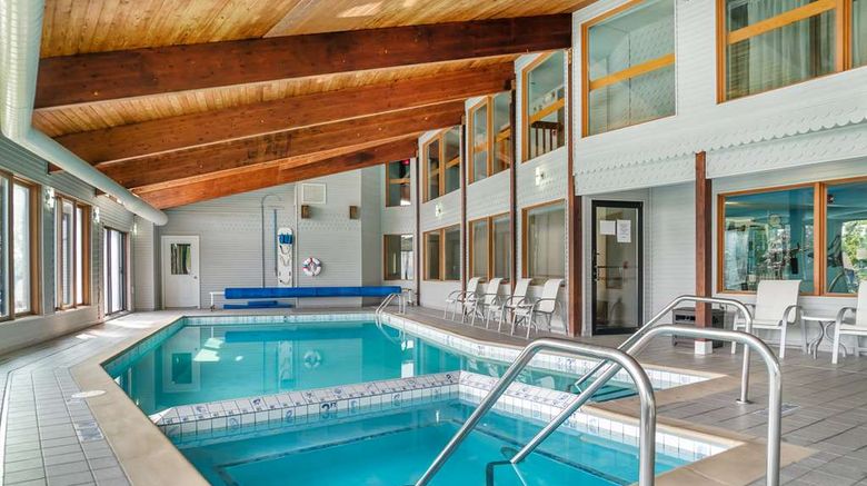 <b>Best Western River Terrace Pool</b>. Images powered by <a href="https://iceportal.shijigroup.com/" title="IcePortal" target="_blank">IcePortal</a>.