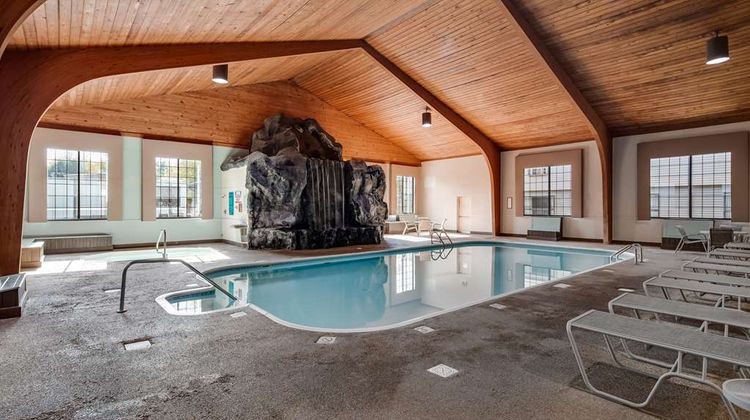 Best Western Lapeer Inn Pool
