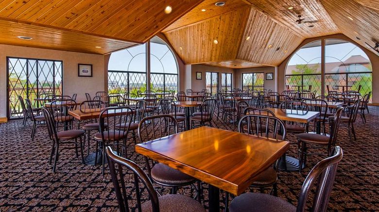 <b>Best Western Plus Dockside Waterfront Restaurant</b>. Images powered by <a href="https://iceportal.shijigroup.com/" title="IcePortal" target="_blank">IcePortal</a>.