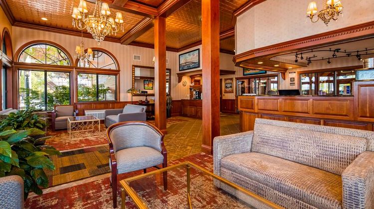 Best Western Plus Dockside Waterfront Lobby