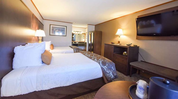 Best Western Plus Dockside Waterfront Room