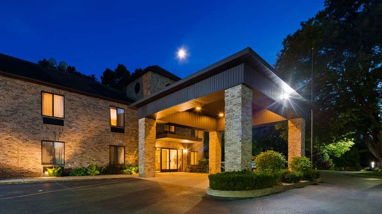 <b>Best Western Plaza Hotel Saugatuck Exterior</b>. Images powered by <a href="https://iceportal.shijigroup.com/" title="IcePortal" target="_blank">IcePortal</a>.