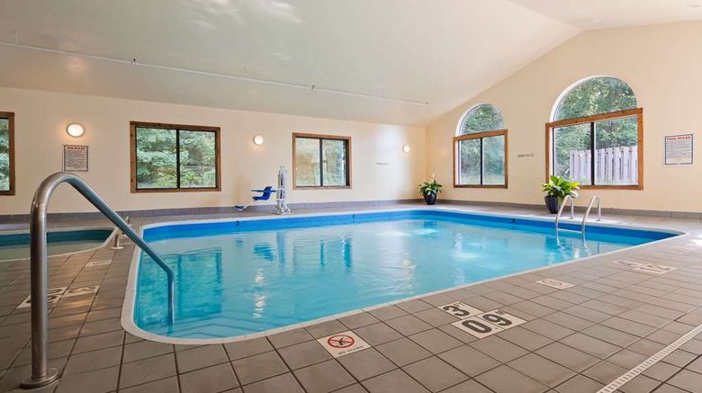 <b>Best Western Plaza Hotel Saugatuck Pool</b>. Images powered by <a href="https://iceportal.shijigroup.com/" title="IcePortal" target="_blank">IcePortal</a>.
