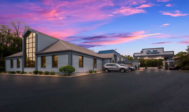Best Western Executive Inn Exterior