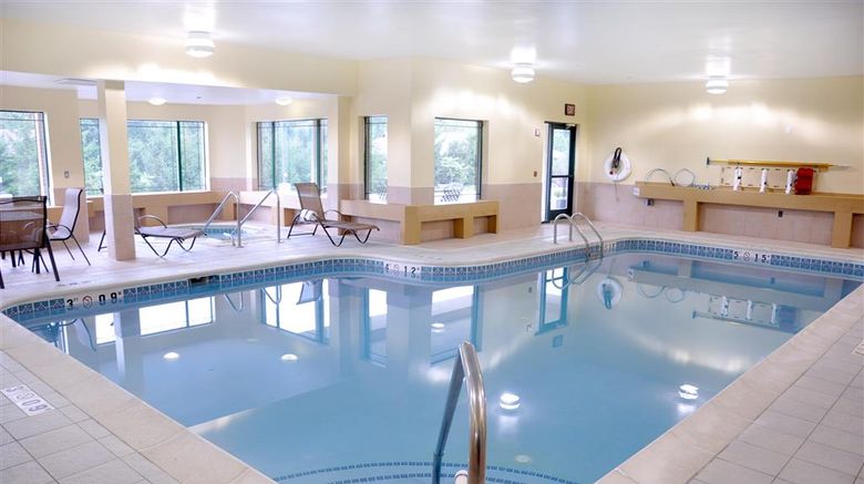 <b>Best Western Plus Kalamazoo Suites Pool</b>. Images powered by <a href="https://iceportal.shijigroup.com/" title="IcePortal" target="_blank">IcePortal</a>.