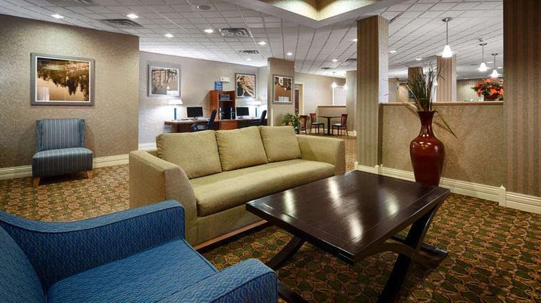 <b>Best Western Plus Kalamazoo Suites Lobby</b>. Images powered by <a href="https://iceportal.shijigroup.com/" title="IcePortal" target="_blank">IcePortal</a>.