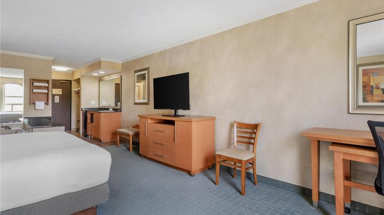 Best Western Davison Inn Room