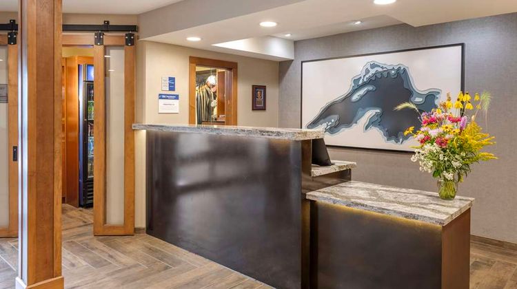 Best Western Plus Superior Inn Lobby
