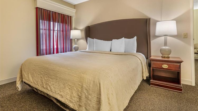 Best Western Plus Normandy Inn & Suites Suite