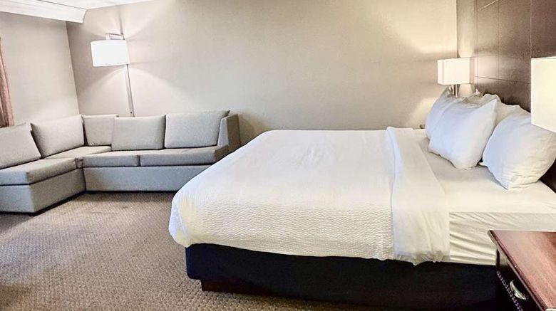 <b>Best Western Plus Kelly Inn Room</b>. Images powered by <a href="https://iceportal.shijigroup.com/" title="IcePortal" target="_blank">IcePortal</a>.