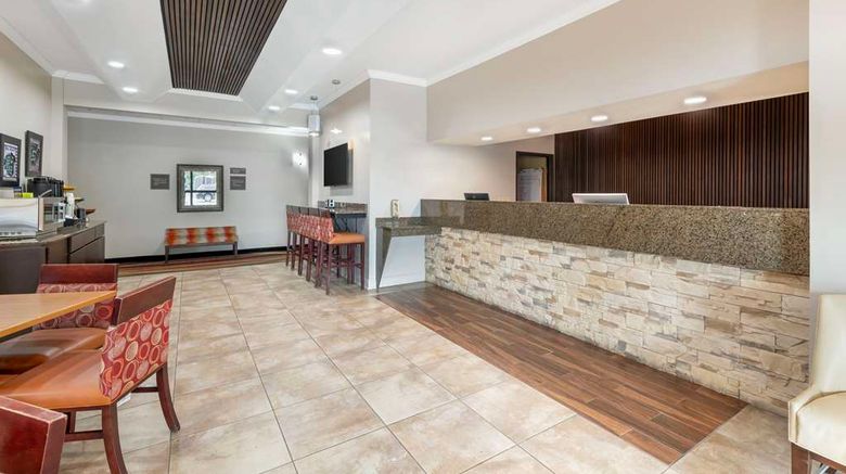 <b>Best Western Plus Albert Lea I-90 Hotel Lobby</b>. Images powered by <a href="https://iceportal.shijigroup.com/" title="IcePortal" target="_blank">IcePortal</a>.