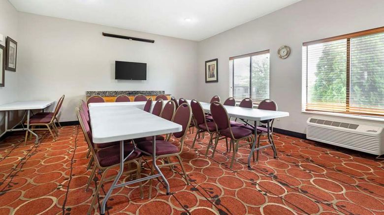 <b>Best Western Plus Albert Lea I-90 Hotel Meeting</b>. Images powered by <a href="https://iceportal.shijigroup.com/" title="IcePortal" target="_blank">IcePortal</a>.