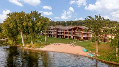 Best Western Premier Ldg On Lake Detroit